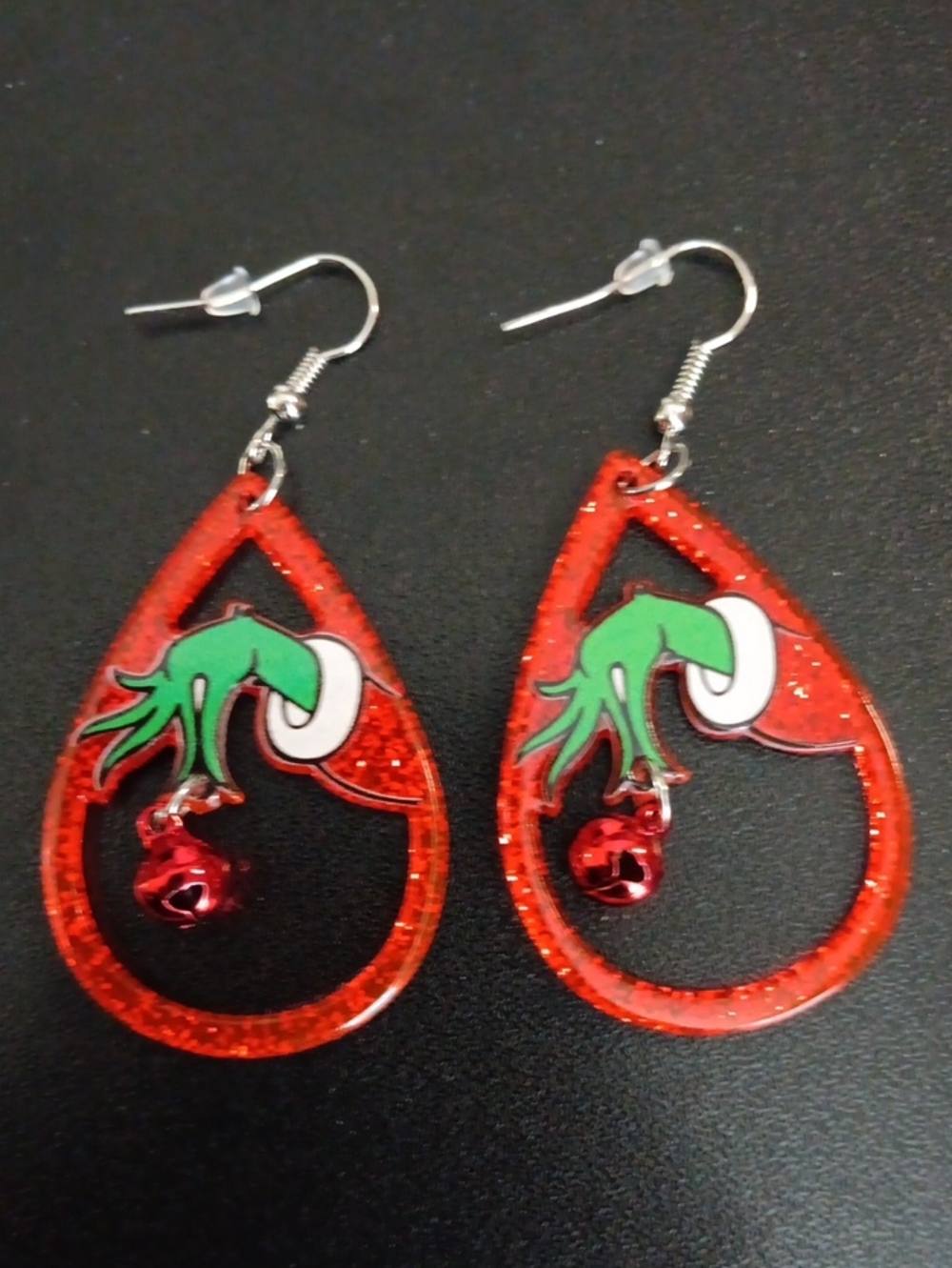 Grinch Teardrop Holiday Earrings (New)